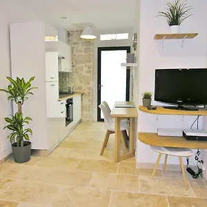 Appart Vieil Appartement Antibes